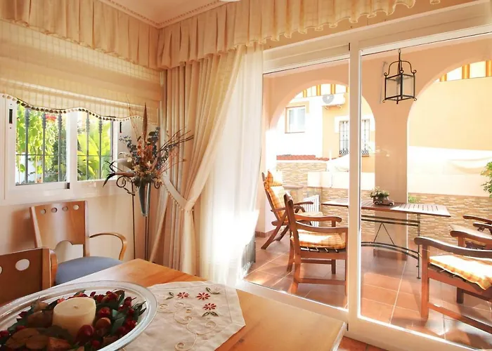 Villa Palomas By Spainsunrentals 1072 Nerja